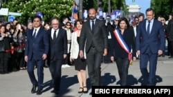 Paris'te Komitas anıtının önünde düzenlenen törenlere Başbakan Edouard Philippe, İçişleri Bakanı Christophe Castaner, bazı bakanlar, Ermeni dernekleri temsilcileri, Paris Belediye Başkanı Anne Hidalgo ve Paris'te yaşayan Ermeni diasporası katıldı.