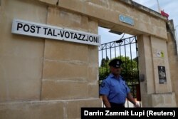 Avrupa Parlamentosu seçimlerine katılan Malta'da bir seçim bürosu